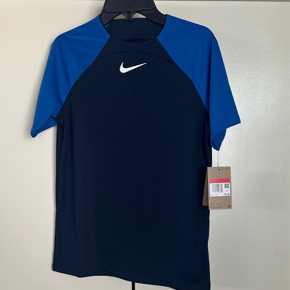 Nike Dri-Fit Boys Size L - Navy and Blue Short Sleeve Tee
